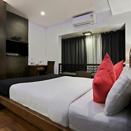 The Elite Royale Aparthotel Bangalore Buitenkant foto