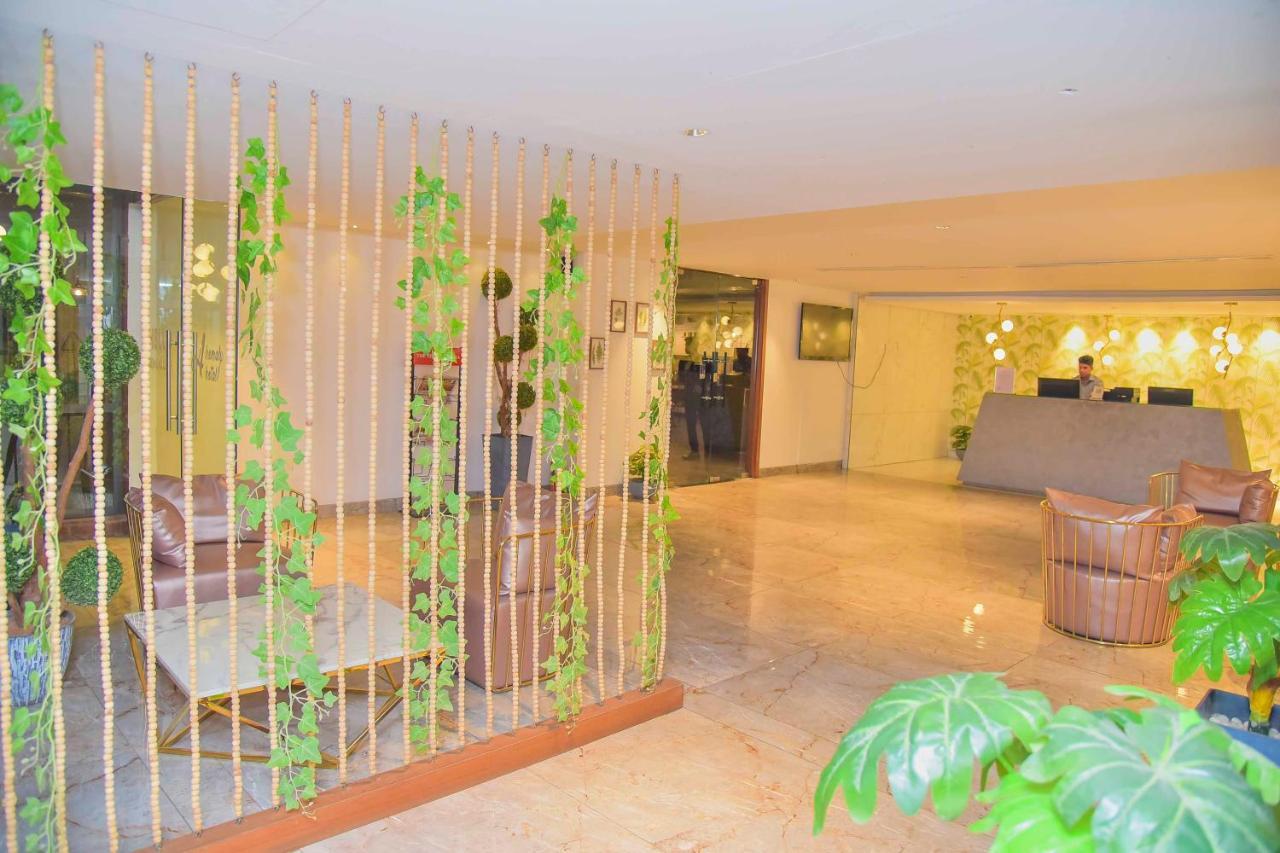 The Elite Royale Aparthotel Bangalore Buitenkant foto