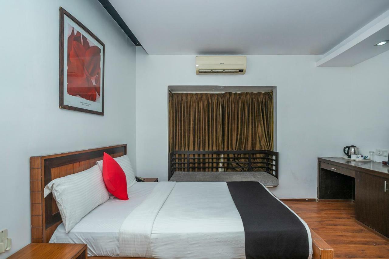 The Elite Royale Aparthotel Bangalore Buitenkant foto
