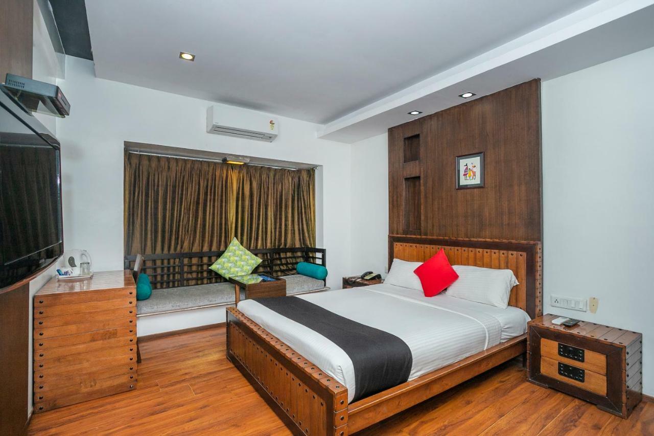 The Elite Royale Aparthotel Bangalore Buitenkant foto